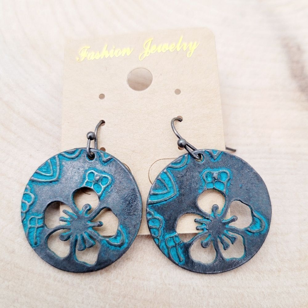 2/$20 Brand New Bohemian Turquoise Blue Flower Earrings